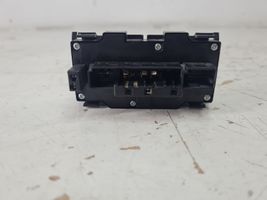 Mercedes-Benz E W210 Botón interruptor de luz de peligro 2088200310