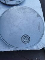 Volkswagen Golf II R13 wheel hub/cap/trim 323601149