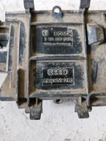 Audi 80 90 B2 Lämpöpuhaltimen moottorin vastus 893959263