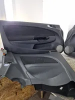 Opel Corsa D Boczki / Poszycie drzwi przednich 