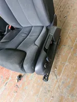 Volkswagen PASSAT B6 Inne fotele 