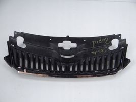 Skoda Rapid (NH) Grille calandre supérieure de pare-chocs avant 5JA853668