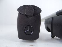 Mercedes-Benz E W211 Katon poikittaiskiskot ”sarvilla” 