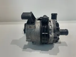 Audi Q7 4M Water pump 4M0965567B