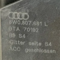Audi A4 S4 B9 Priešrūkinio žibinto apdaila/ grotelės 8W0807681L
