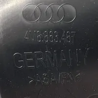 Audi Q8 Altra parte interiore 4M8863487