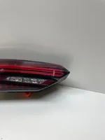 Audi A5 Lampy tylnej klapy bagażnika 8W6945093F