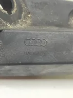 Audi Q7 4M Jäähdyttimen kehyksen suojapaneelin kiinnike 4M0805201