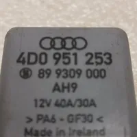 Audi A8 S8 D2 4D Muu rele 4D0951253