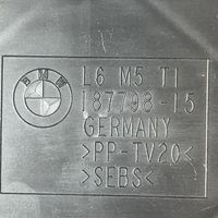 BMW 6 F12 F13 Välijäähdyttimen ilmanohjauksen ilmakanava 18779815