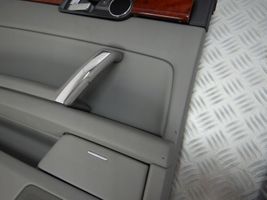 Volkswagen Phaeton Istuimien ja ovien verhoilusarja 3D0881022