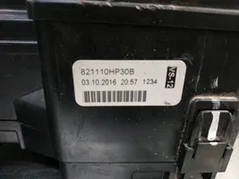 Toyota Aygo AB40 Ramka / Moduł bezpieczników 821110HP30B