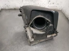 Audi TT Mk1 Oro filtro dėžė 8L0133837A