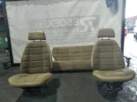 Jeep Cherokee Fotele / Kanapa / Komplet 