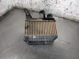 Toyota Avensis T270 Chłodnica powietrza doładowującego / Intercooler 873067D