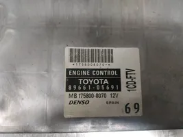 Toyota Avensis T270 Calculateur moteur ECU 8966105691