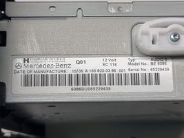 Mercedes-Benz B W245 Panel / Radioodtwarzacz CD/DVD/GPS A1698200386001