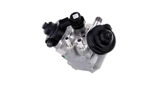 Volkswagen Touareg II Polttoaineen ruiskutuksen suurpainepumppu 0445010646