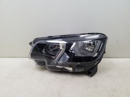 Peugeot Partner III Lampa przednia 9816826980