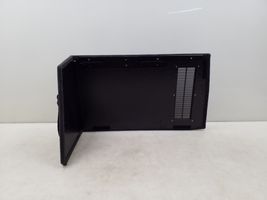 Volkswagen Phaeton Tailgate/trunk side cover trim 