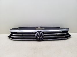 Volkswagen PASSAT B8 Grotelės priekinės 3G0853653
