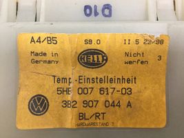 Volkswagen PASSAT B5 Ilmastoinnin ohjainlaite/moduuli 3B2907044A