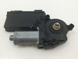 Volkswagen Touareg I Motorino alzacristalli della portiera anteriore 7L0959701D