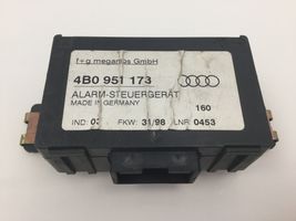 Audi A4 S4 B5 8D Hälytyksen ohjainlaite/moduuli 