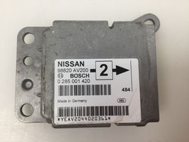 Nissan Primera Unidad de control/módulo del Airbag 98820AV200