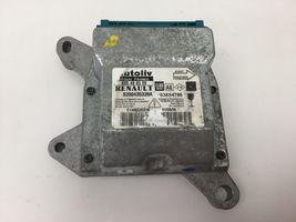 Nissan Primastar Oro pagalvių valdymo blokas 93854786