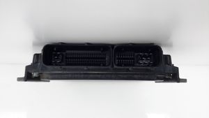 Nissan Navara Sterownik / Moduł ECU 23710EC07B