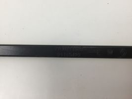 Nissan Primastar Front wiper blade arm 7700311582