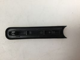 Audi A4 S4 B8 8K Rivestimento laterale del portellone posteriore/bagagliaio 8K5827797AA