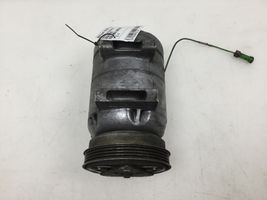 Volkswagen PASSAT B5 Ilmastointilaitteen kompressorin pumppu (A/C) 8D0260805D