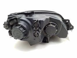 KIA Sorento Lampa przednia 921013E020