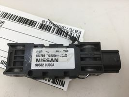 Nissan Note (E11) Czujnik uderzenia Airbag 985829U00A