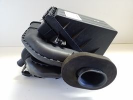 Nissan Navara Air filter box 