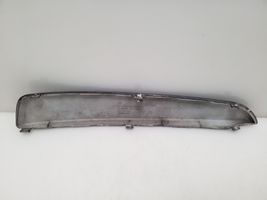 Opel Zafira B Moulure de pare-chocs avant 13124971