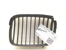 BMW 5 E39 Front grill 8159314