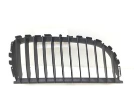 BMW 3 E90 E91 Bonnet/hood grill 7120008