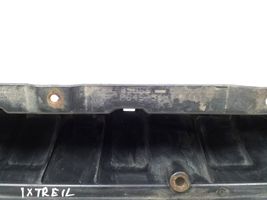 Nissan X-Trail T30 Staffa di rinforzo montaggio del paraurti posteriore 850668H300