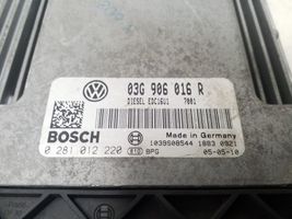 Volkswagen Golf V Engine control unit/module 