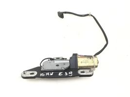 BMW 5 E39 Loading door lock 8362371