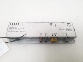 Audi A4 S4 B7 8E 8H Antenos stiprintuvas 8E9035225P