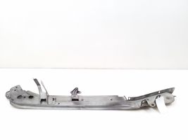 Volkswagen Touareg I Fender mounting bracket 7L6805920B