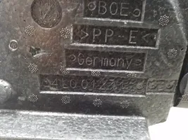 Audi Q7 4L Įrankių komplektas 4L0012112