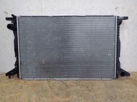 Audi RS4 B9 Radiador del refrigerante 8W0121251AB