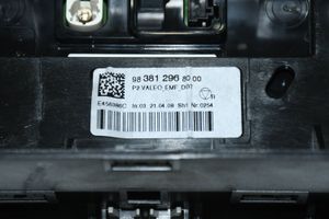 Peugeot 208 Monitor / wyświetlacz / ekran 9838129680