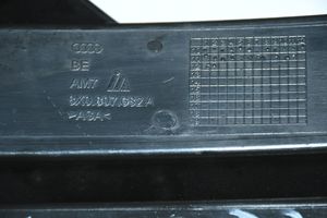 Audi A1 Grille inférieure de pare-chocs avant 8X0807682A