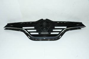 Renault Captur Grotelės viršutinės 623102335R